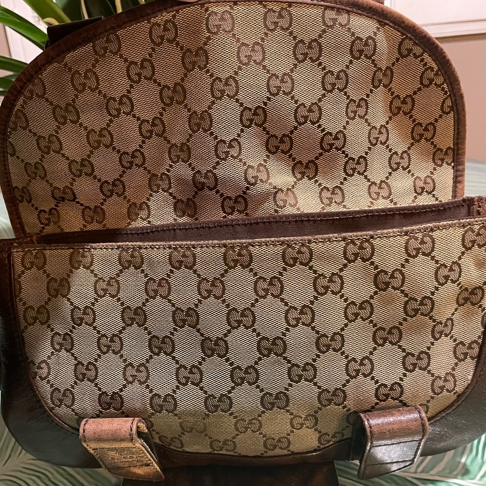 Authentic - Vintage GUCCI leather and canvas bum/sling bag - Picture 7 of 16